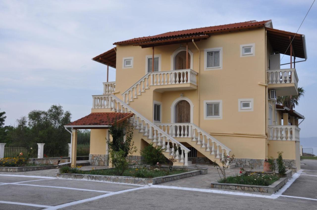 Neptune Resort Kávos Eksteriør billede