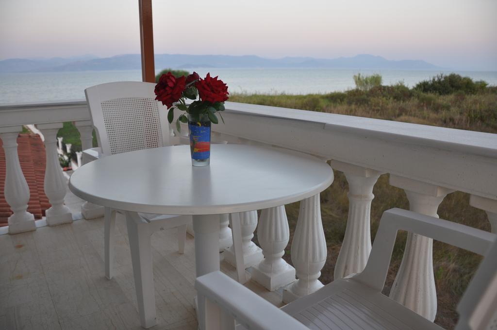 Neptune Resort Kávos Eksteriør billede